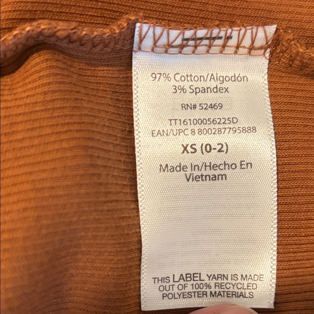 Time and Tru Black and Brown Women’s Tee Bundle - Picture 6 of 9